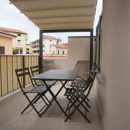 Cinema Boutique Appartement Sestri Levante